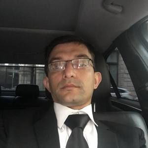 Meet your Posher, Zeeshan